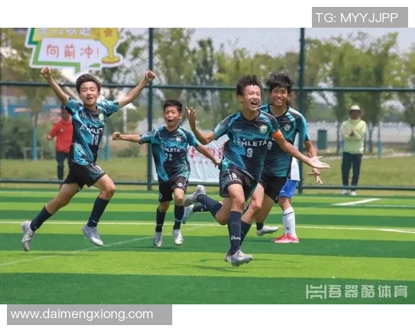 同城约战足球热潮来袭让我们一起在绿茵场上挥洒汗水与激情